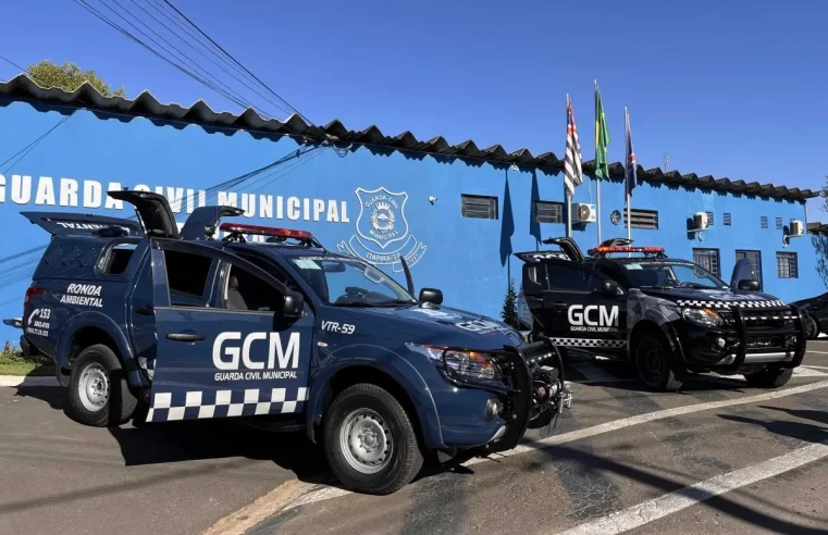 GCM de Itapira recebe duas novas viaturas para grupos especiais